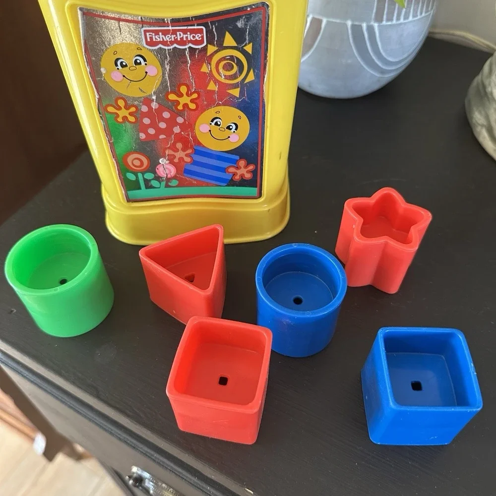 VTG 2002 Brilliant Basics First Blocks Fisher Price Shapes Sorter Colorful